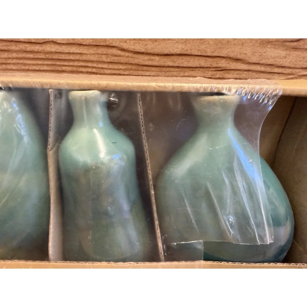 New Vtg IKEA Set‎ Of 3 Green Miniature Vases Curved Iridescent Swirls
